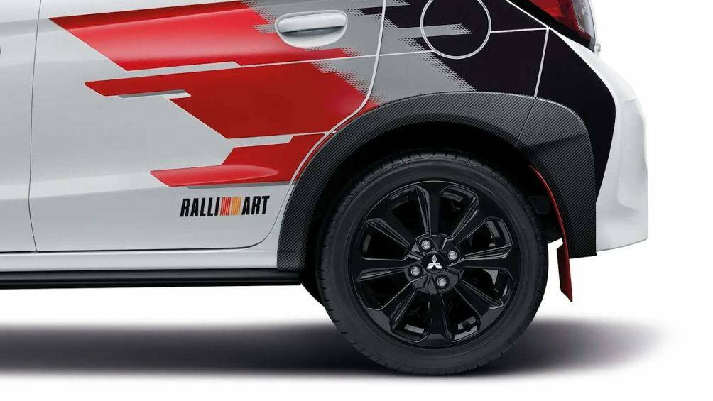 Tại thị trường Việt Nam, Mitsubishi Mirage đã bị ngừng phân phối do doanh số không khả quan