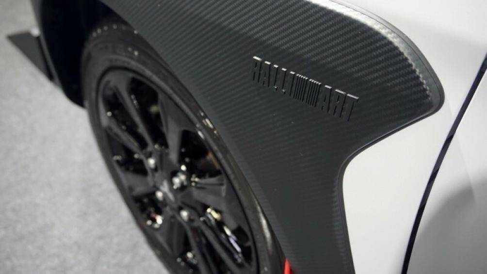 Thay vào đó, mọi phiên bản của mẫu xe hạng A này đều dùng hộp số tự động biến thiên vô cấp CVT