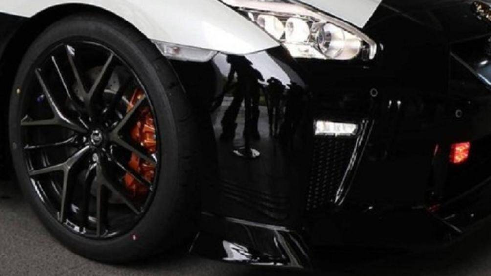 Mức xăng tiêu thụ trung bình của động cơ là 5,3 lít/100 km ở bản dẫn động cầu trước và 5,7 lít/100 km ở bản dẫn động 4 bánh