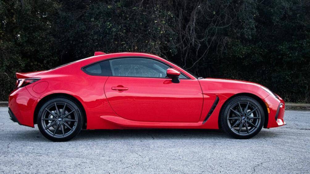 Xe thể thao bình dân được xếp hạng cao nhất: Subaru BRZ 2022