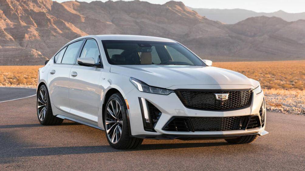 Xe sedan thể thao được xếp hạng cao nhất: Cadillac CT5-V Blackwing 2022