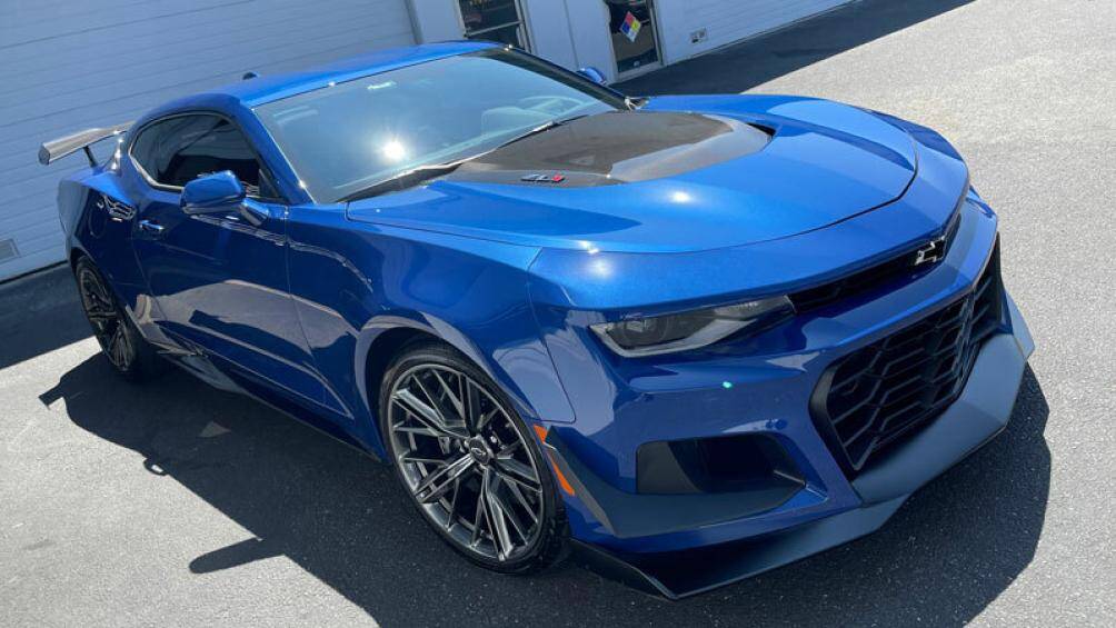 Xe cơ bắp được xếp hạng cao nhất: Chevrolet Camaro ZL1 2022