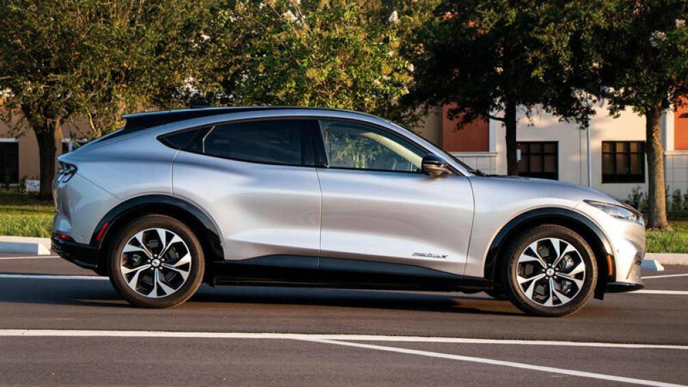 SUV chạy điện được xếp hạng cao nhất: Ford Mustang Mach-E 2022