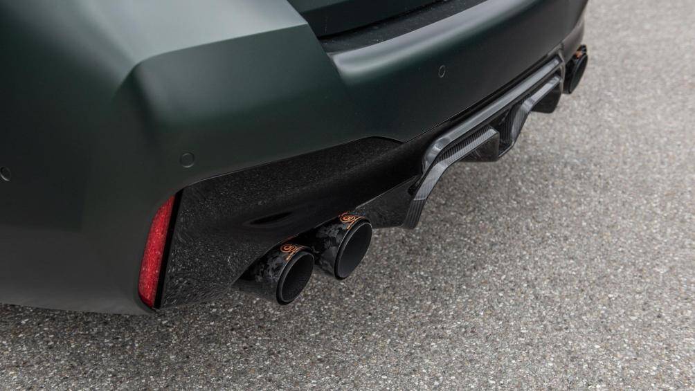 Những nâng cấp này bao gồm hiệu chỉnh ECU mới, các piston rèn và thanh kết nối, bộ lọc khí xe đua, hệ thống xả Deeptone