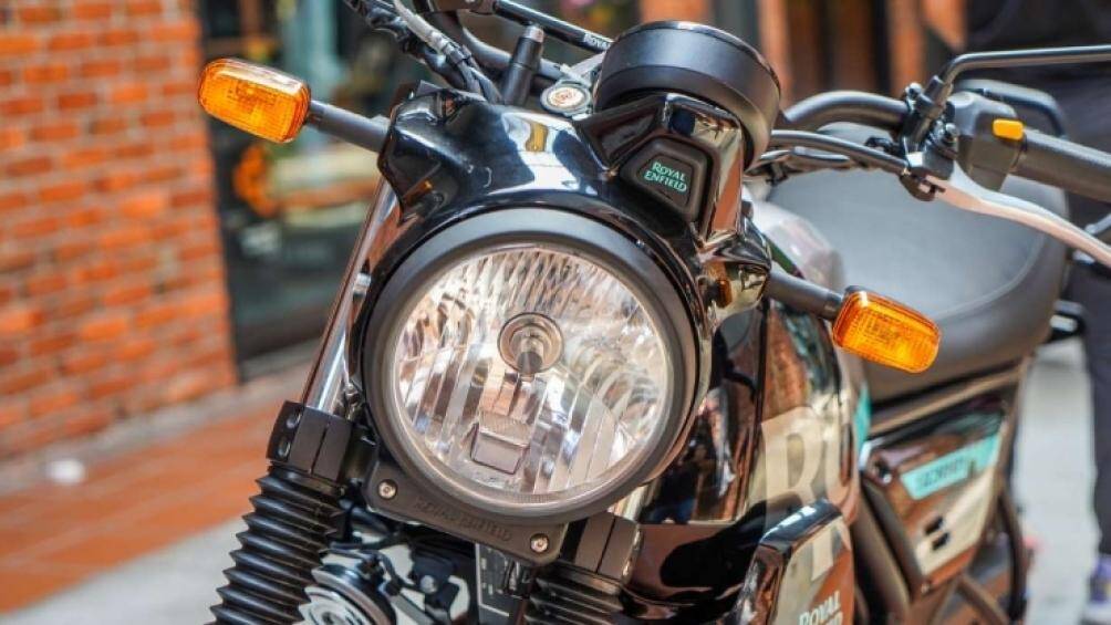 Bản tầm trung (Mid) có giá đề xuất 27.100 RM (140,1 triệu đồng), và bản Cơ sở (Base) có giá đề xuất 26.900 RM (139,08 triệu đồng)