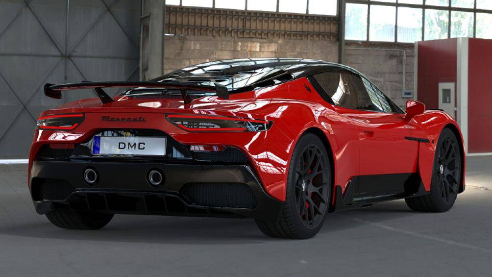 Maserati MC20 sau khi qua tay hãng độ DMC sở hữu diện mạo ấn tượng và thể thao hơn so với mẫu xe nguyên bản