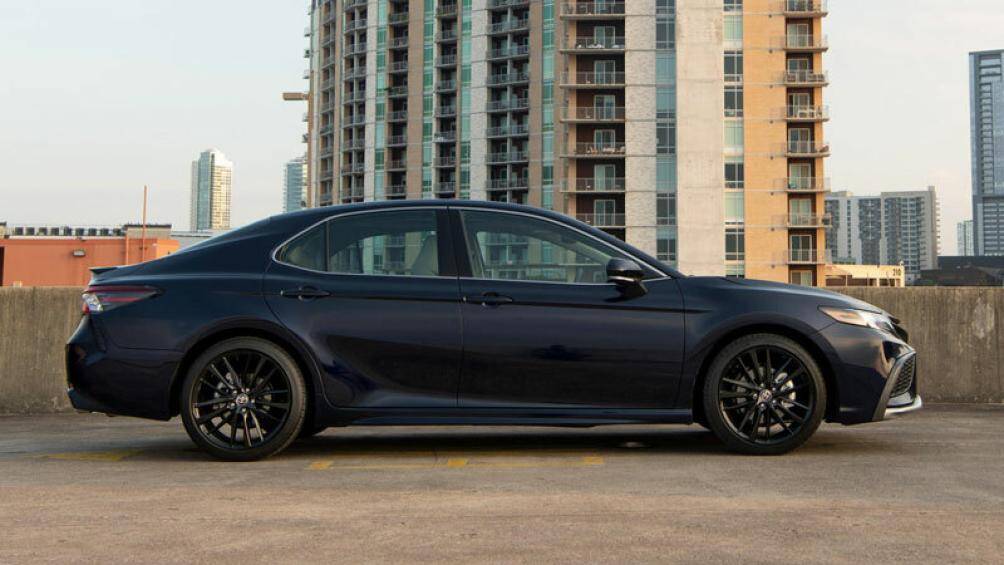 3. Toyota Camry (doanh số: 192 nghìn chiếc, chiếm 5,8% thị phần)