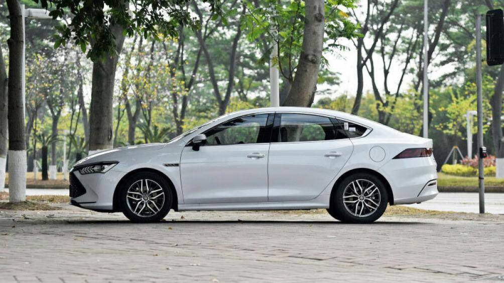6. BYD Qin Plus (doanh số: 132 nghìn chiếc, chiếm 4% thị phần)