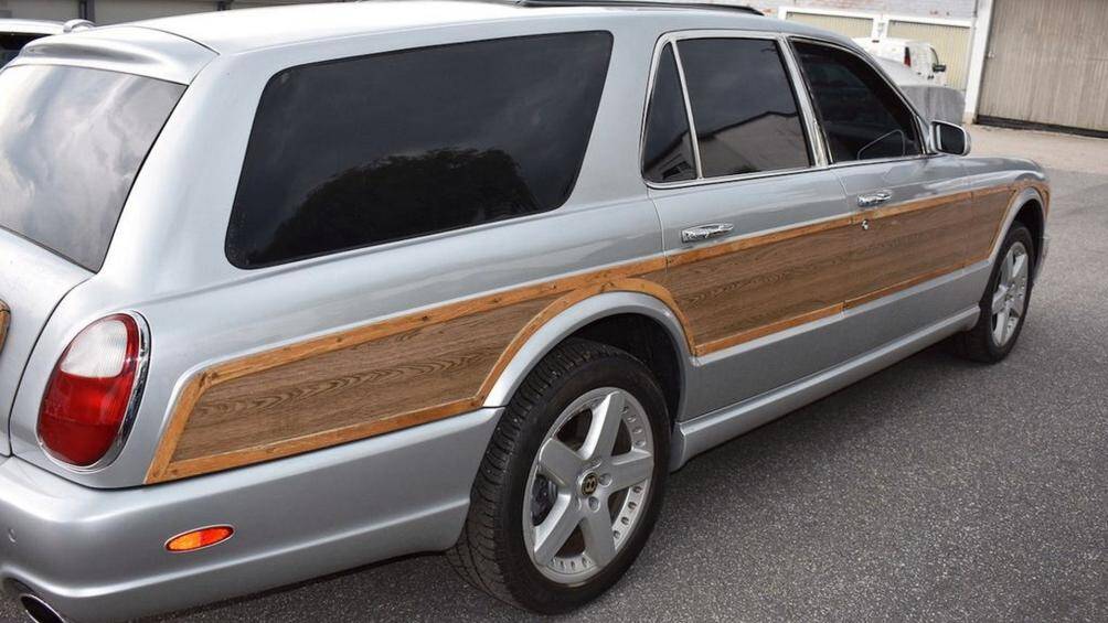 Ở thời điểm đó, ông muốn tạo ra một chiếc xe có đủ chỗ để hành lý để di chuyển giữa các dinh thự của mình ở Monaco (Pháp) và Thụy Sĩ