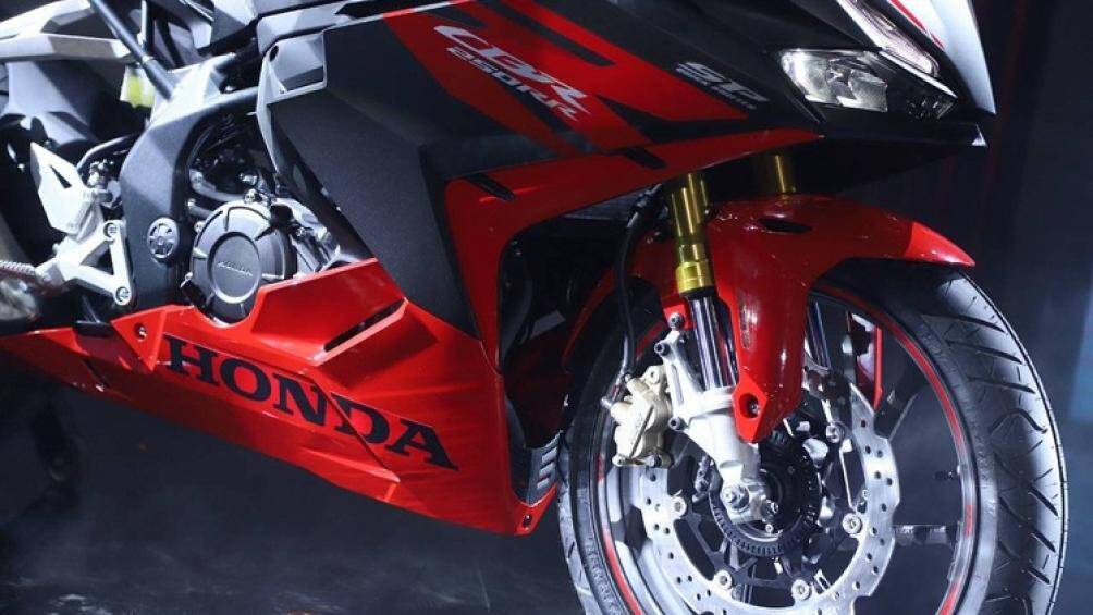 "Trái tim" của Honda CBR250RR 2023 là động cơ xi-lanh đôi, dung tích 250cc như cũ