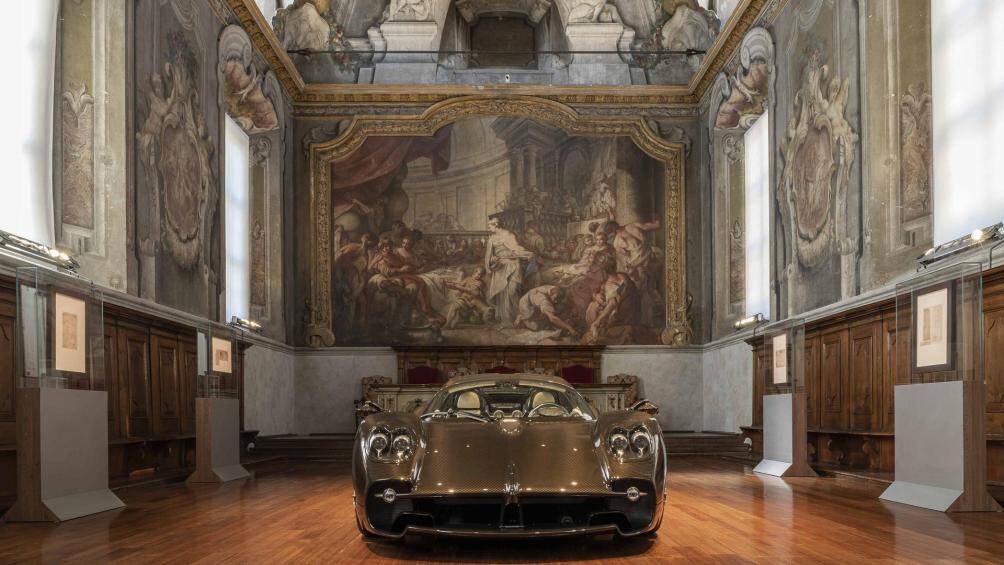 Hãng siêu xe Ý còn đem đến trưng bày tại Bảo tàng Khoa học & Công nghệ Quốc gia Ý ở Milan một chiếc Pagani Utopia đặc biệt