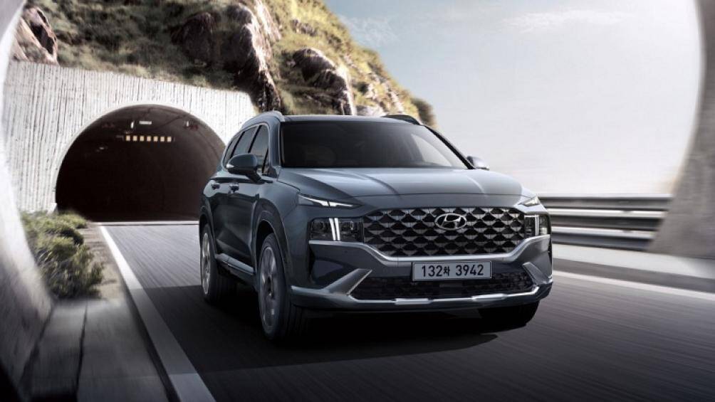 Trong thời gian chờ thế hệ mới ra mắt, hãng Hyundai đã tung ra phiên bản nâng cấp nhẹ của dòng xe này ở thị trường Hàn Quốc