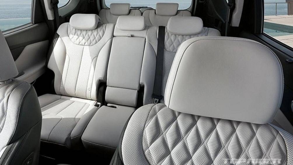 Bản Prestige Choice sẽ có những trang bị yêu thích của khách hàng như kính cửa sổ cách âm ở 2 hàng ghế đầu