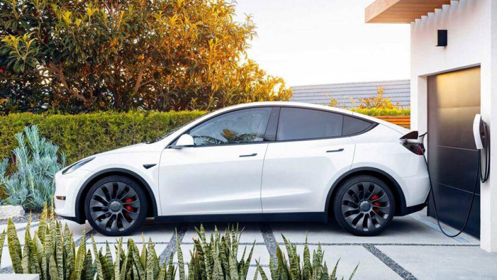 4. Tesla Model Y (doanh số: 298 nghìn chiếc)