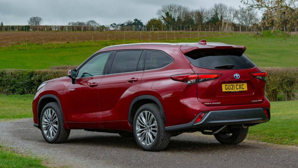 7. Toyota Highlander (doanh số: 186 nghìn chiếc)