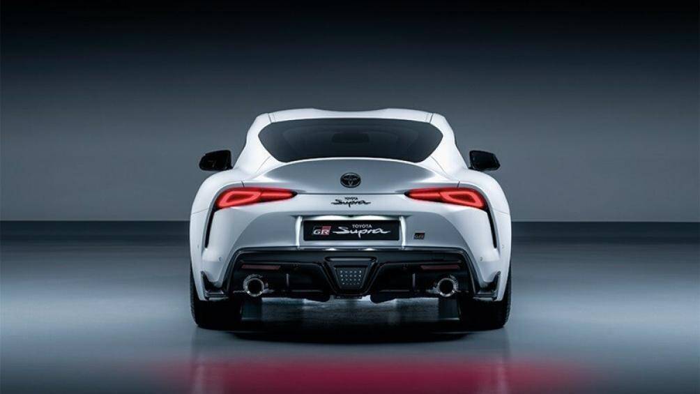 Mẫu xe thể thao này còn có gói công nghệ an toàn chủ động Toyota Safety Sense gồm hệ thống kiểm soát hành trình, hệ thống cảnh báo tiền va chạm...