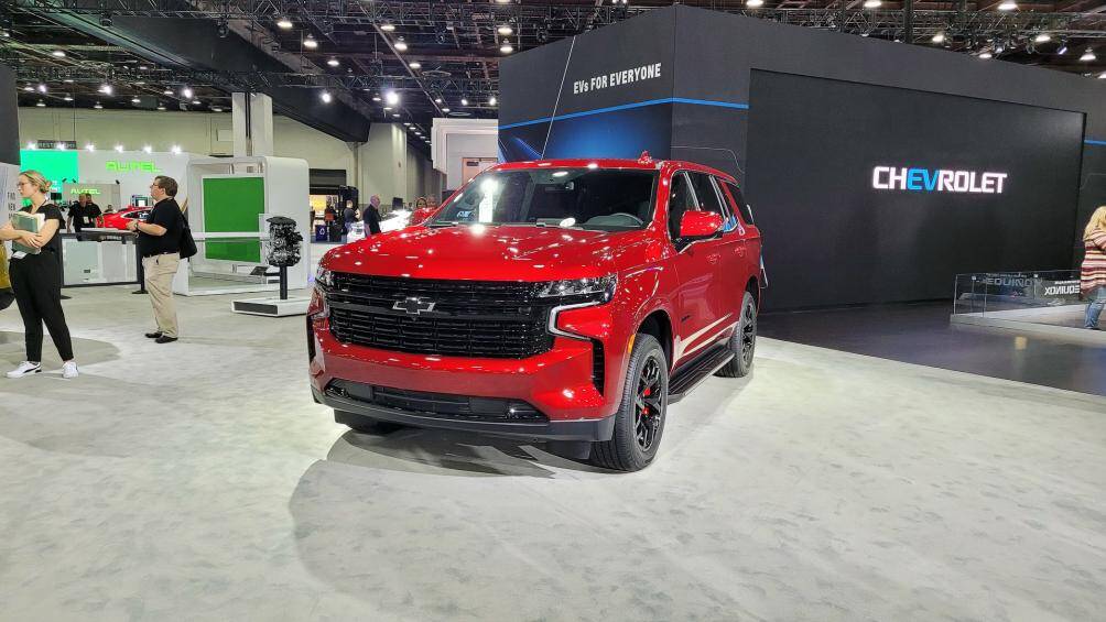 Chevrolet Tahoe RST Performance phiên bản đặc biệt này có động cơ V8 6.2 lít được trang bị hệ thống cảm ứng và xả từ Chevrolet Performance