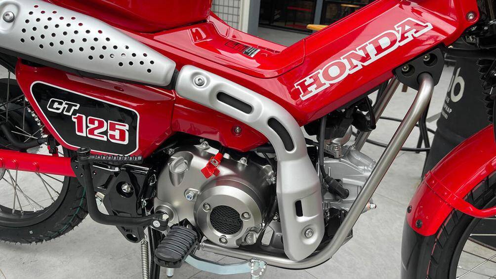 Tuy nhiên, đường kính và hành trình piston đã được thay đổi từ 52,4 x 57,9 mm thành 50 x 63,1 mm