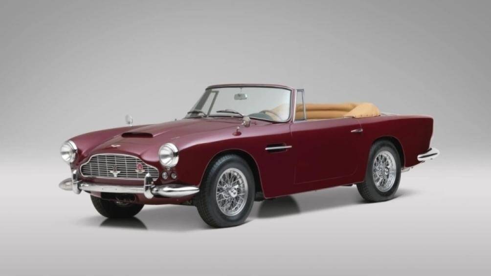 Vào ngày 9/10 tới, công ty Bonhams sẽ đấu giá một chiếc Aston Martin DB4 Series IV Convertible đời 1962 tại Bỉ