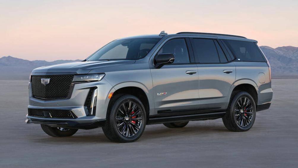 4. Cadillac Escalade V 2023 (công suất tối đa: 682 mã lực)