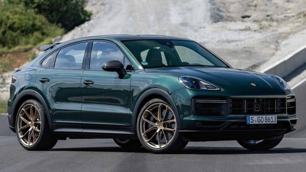 7. Porsche Cayenne Turbo GT 2022 (công suất tối đa: 631 mã lực)