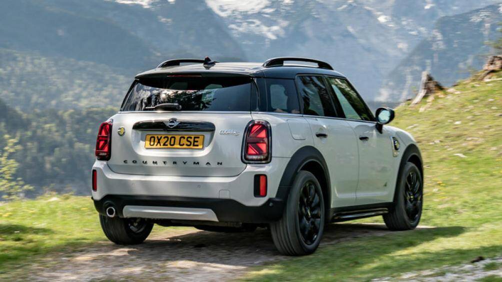 10. Mini Countryman Plug-In Hybrid (giá khởi điểm: 41.500 USD)