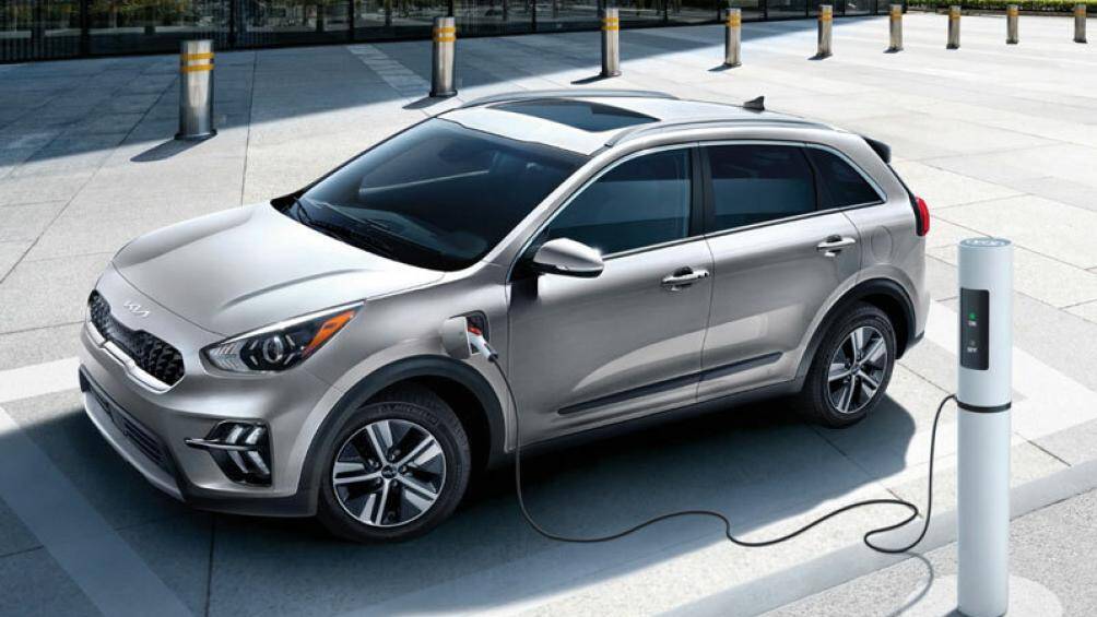2. Kia Niro Plug-In Hybrid (giá khởi điểm: 29.590 USD)