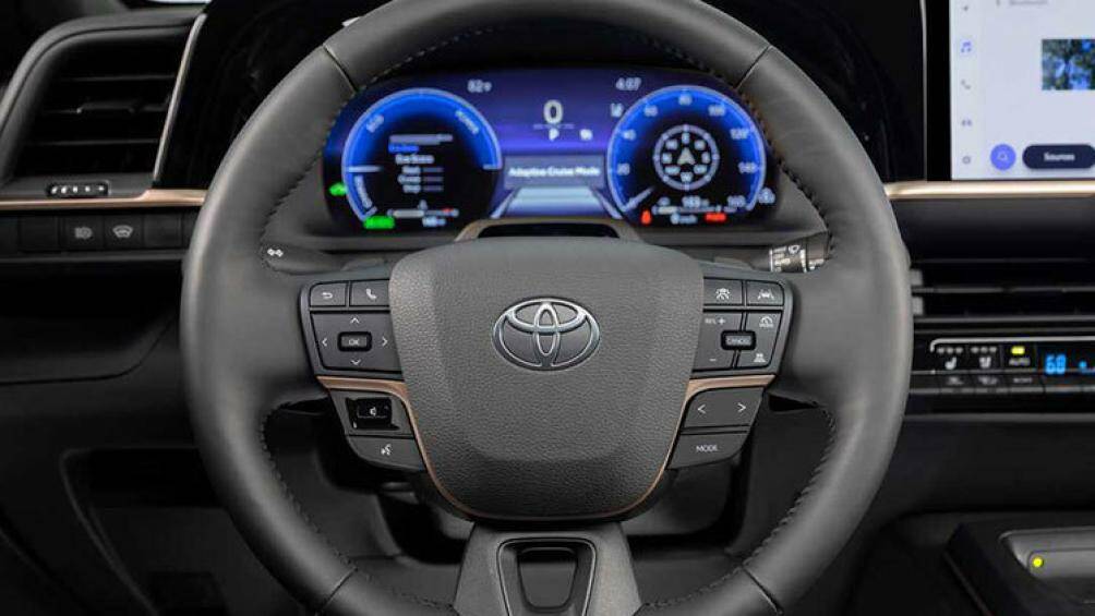 Hệ truyền động này tạo ra công suất tối đa 272 mã lực và mô-men xoắn cực đại 460 Nm