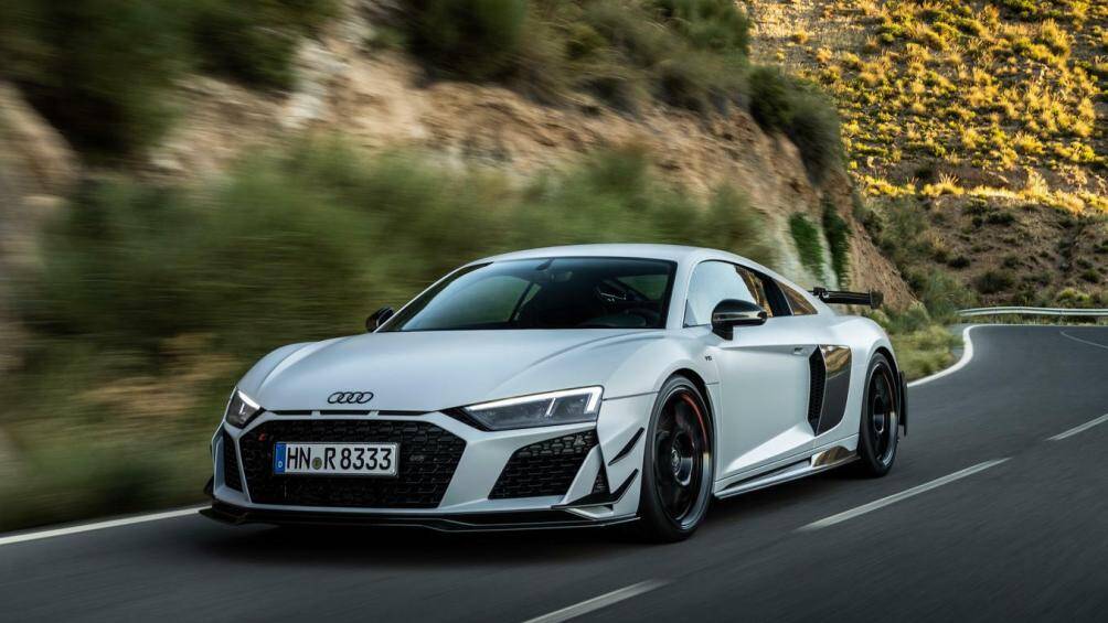 Được giới hạn số lượng chỉ 333 chiếc trên phạm vi toàn thế giới, Audi R8 GT RWD 2023 kế thừa tinh thần của phiên bản R8 GT thế hệ đầu tiên