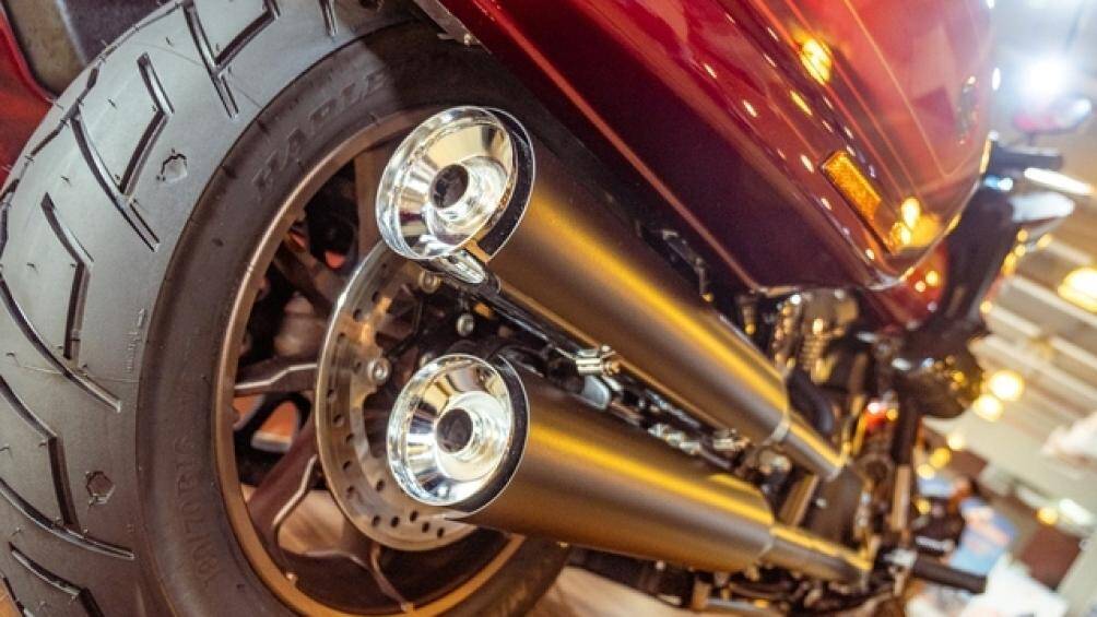 Xe trang bị khối động cơ Milwaukee-Eight 117 V-Twin, dung tích 1.923 cc, làm mát bằng dung dịch và không khí, cho công suất 97 mã lực và mô-men xoắn 159 Nm