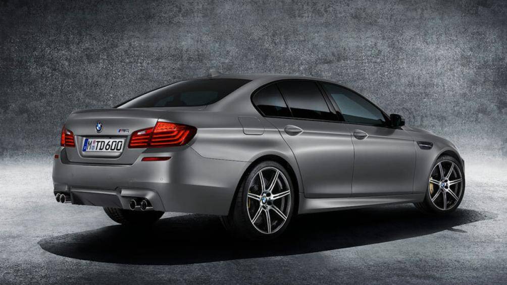 8. BMW M5 "30 Years Of M5" Limited Edition 2014 (giá: 700.000 USD)