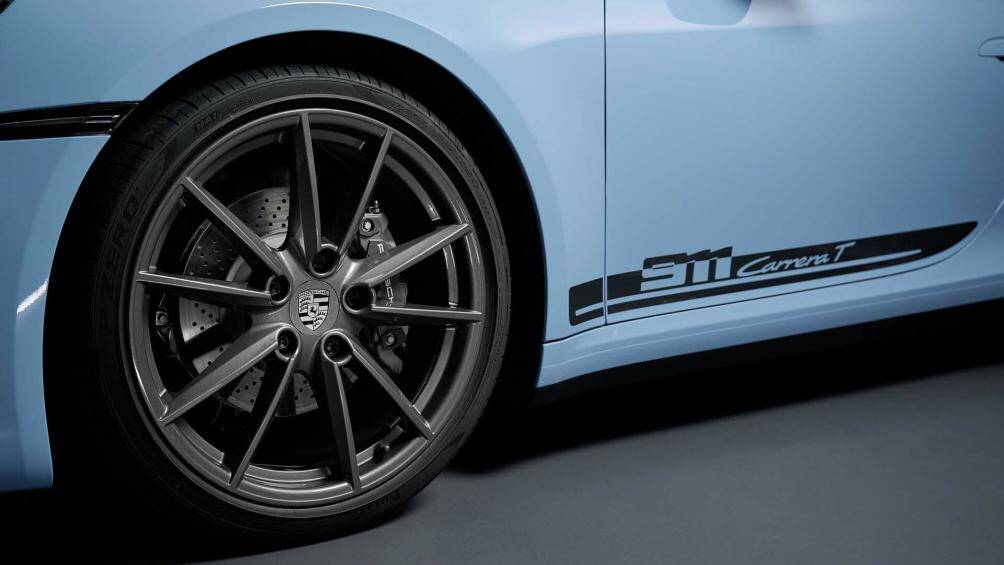 Kết hợp bộ mâm Xám Titanium thiết kế độc quyền kích thước 20 inch phía trước và 21 inch phía sau