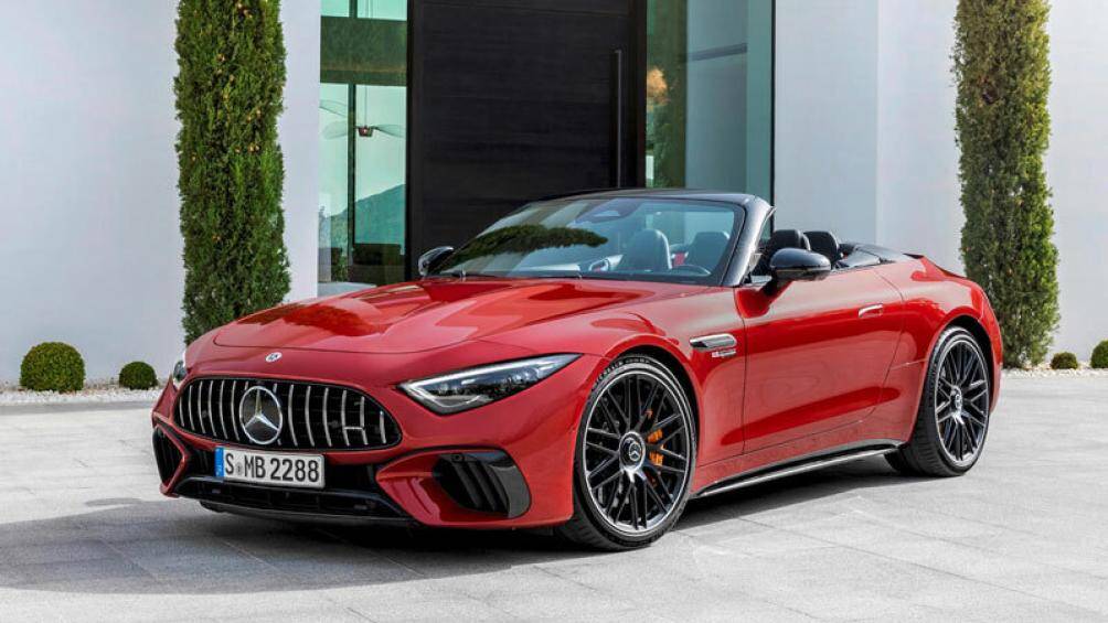 2. Mercedes-AMG SL63 (giá khởi điểm: 178.100 USD)