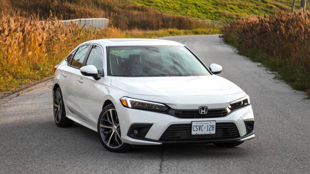 1. Honda Civic Sedan (giá khởi điểm: 22.550 USD)