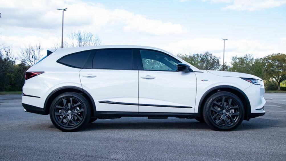 10. Acura MDX (giá khởi điểm: 48.000 USD)
