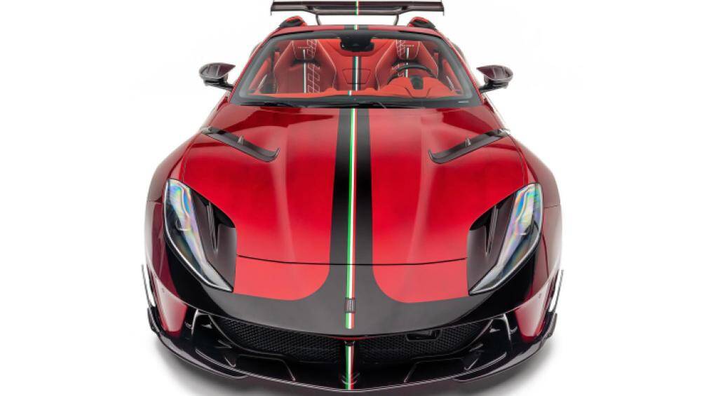 Xe được trang bị động cơ V12 dung tích 6.3L hút khí tự nhiên, công suất tối đa 800 mã lực và mô-men xoắn cực đại 718 Nm