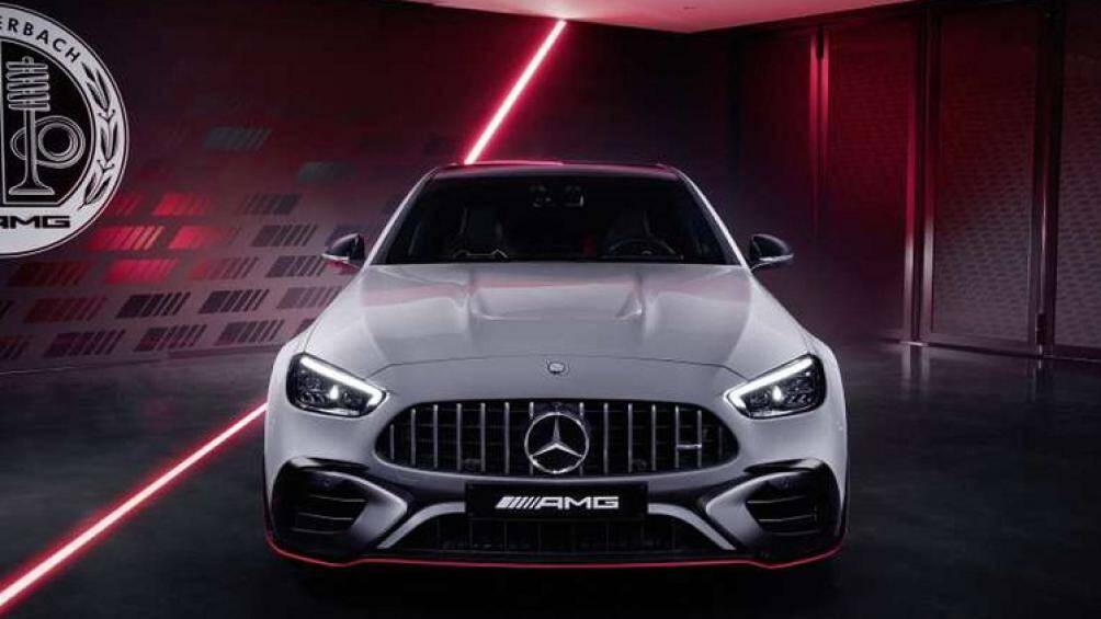Không lâu sau sự xuất hiện của C63 AMG thế hệ mới, hãng xe Đức Mercedes-Benz đã trình làng phiên bản F1 độc đáo