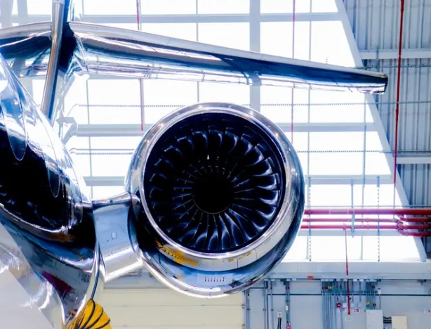 Cận cảnh động cơ Roll-Royce trên chiếc G700 mới. Ảnh - Insider