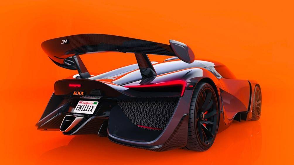 Thiết kế phía sau của KXX cũng khá độc đáo phần cánh gió cực cao cùng với các chi tiết nhô ra tạo nên sự gai góc cho xe