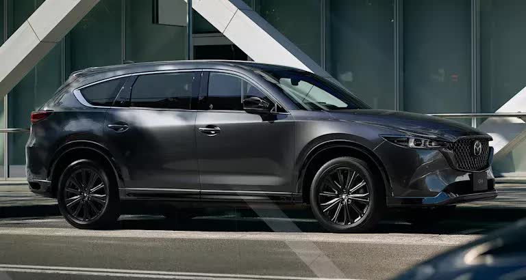 Giá khởi điểm Mazda CX-8 2023 được công bố sau quy đổi là 505 triệu đồng