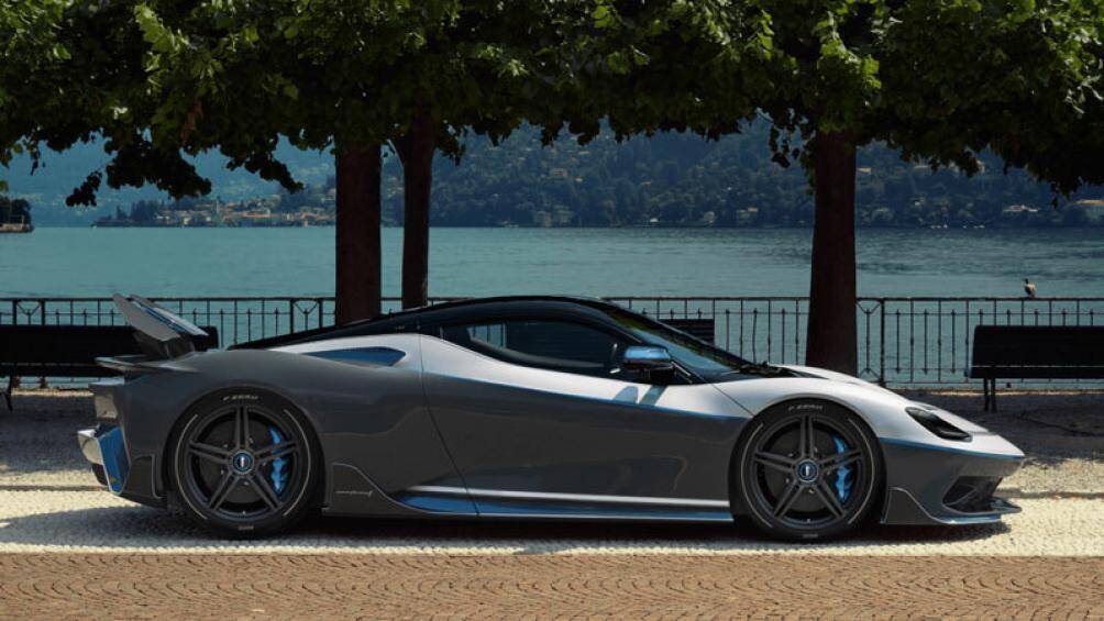 3. Pininfarina Battista Anniversario Edition (công suất tối đa: 1.900 mã lực)