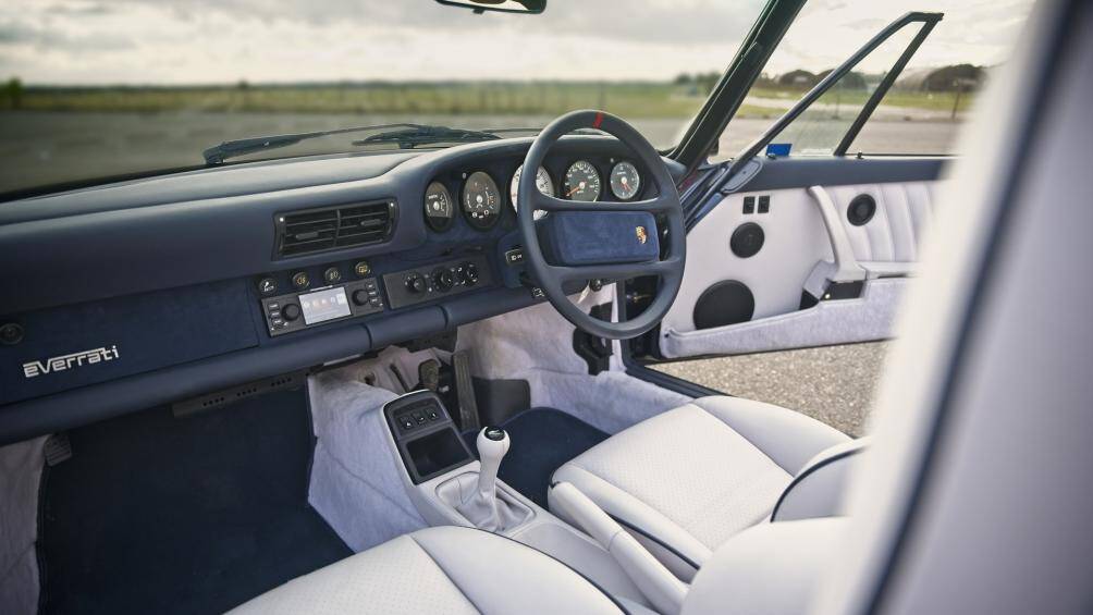 Everrati 964 có thể được sản xuất và được bán ra ở cả Anh, Châu Âu và Mỹ. Everrati không công bố chi phí cho việc chuyển đổi