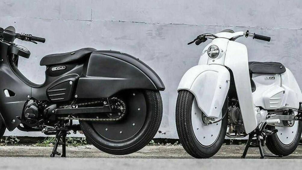 Ngoài ra, một số chi tiết nguyên bản của chiếc Super Cub vẫn được hãng giữ lại, chỉ tinh chỉnh nhìn gọn gàng, thanh thoát hơn