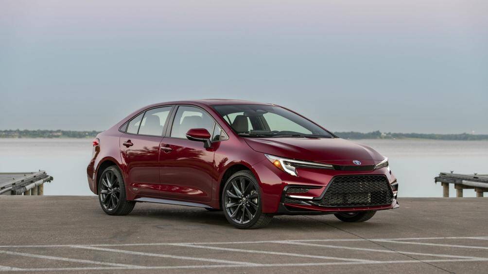 1. Toyota Corolla Hybrid: 93/100