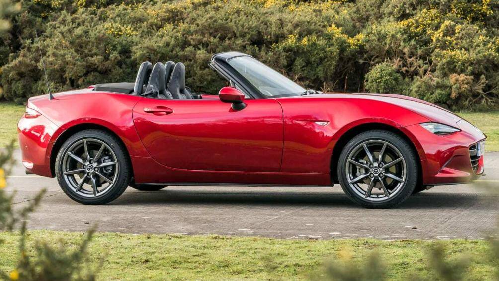 5. Mazda MX-5 Miata: 85/100
