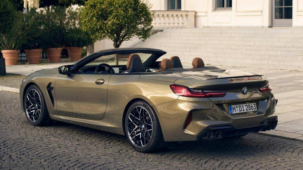10. BMW M8 Competition Convertible (giá khởi điểm: 147.300 USD)