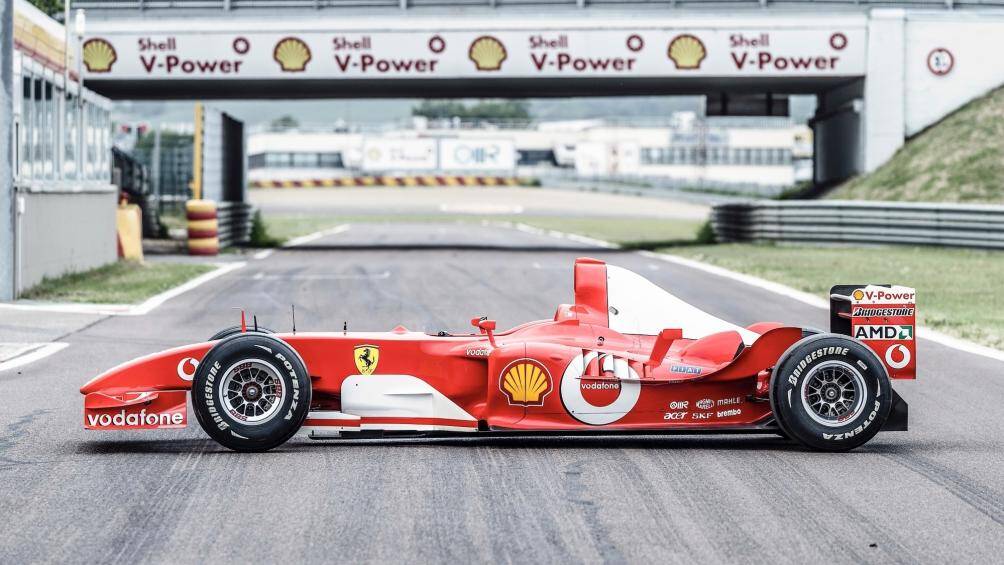 Đây là chiếc xe Schumacher đã sử dụng để tranh tài và giành được 5 giải Grand Prix trong mùa giải 2003