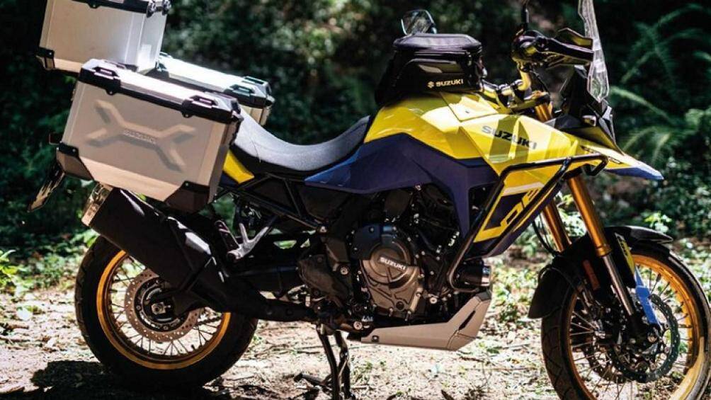 Điểm nhấn đáng chú ý nhất của Suzuki V-Strom 800DE 2023 nằm ở khối động cơ xi-lanh đôi song song, làm mát bằng dung dịch, dung tích 776cc mới