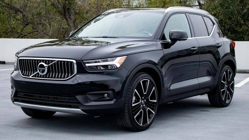 4. Volvo XC40 2023 (giá khởi điểm: 36.350 USD)