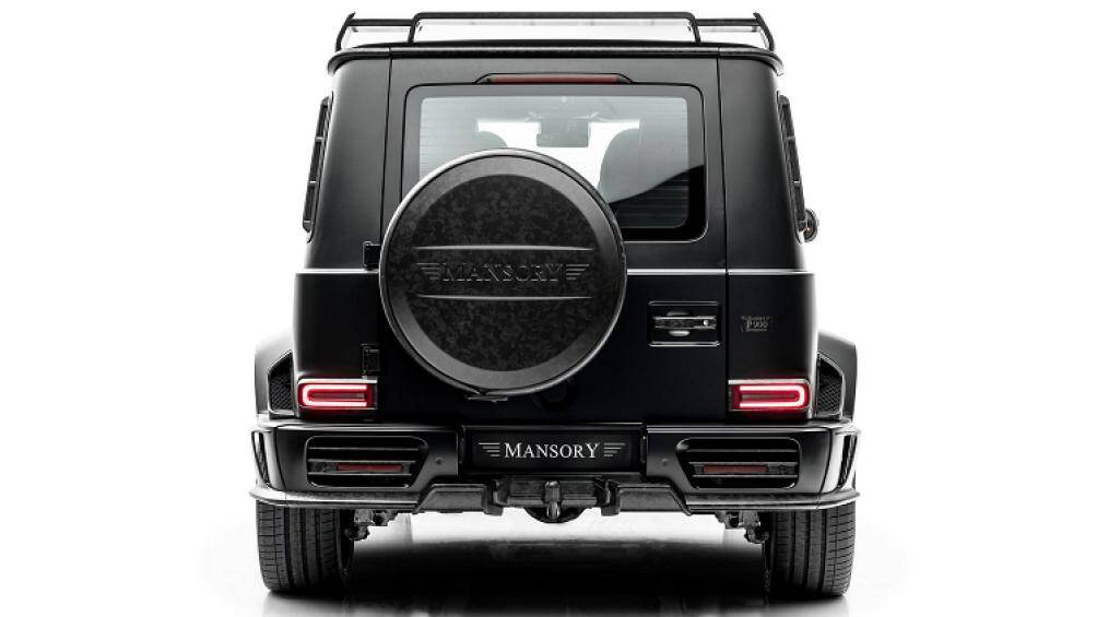 Mansory bổ sung thêm cho xe phần cản trước mới, cản sau, cánh gió trên nóc xe và nhiều chi tiết hoàn thiện bằng vật liệu carbon cao cấp